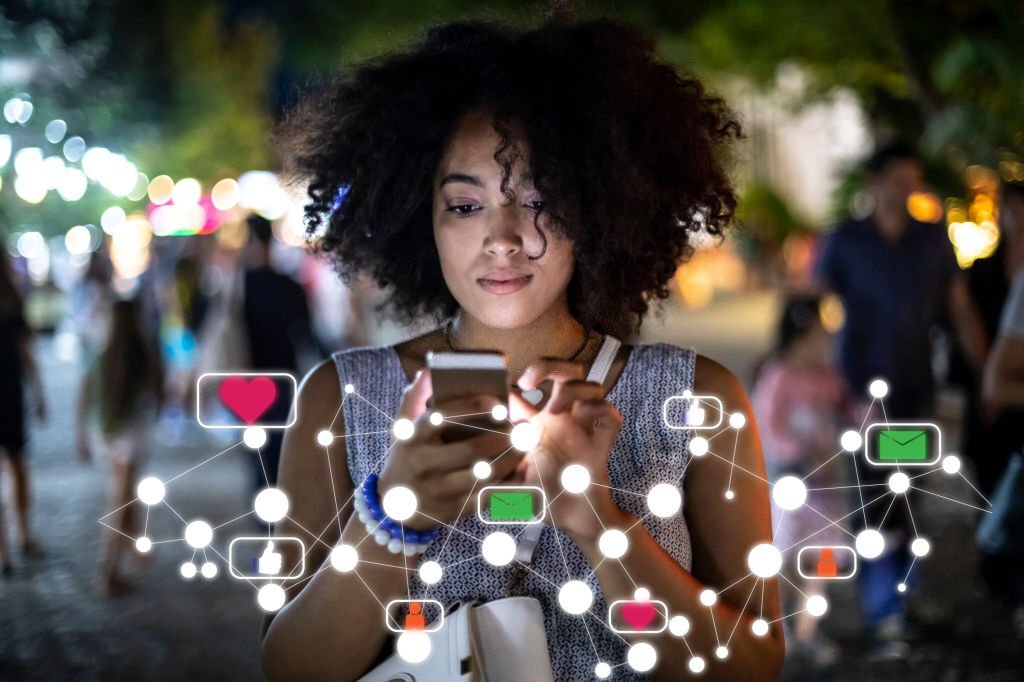 Social Media Mobile Phone Dating Apps